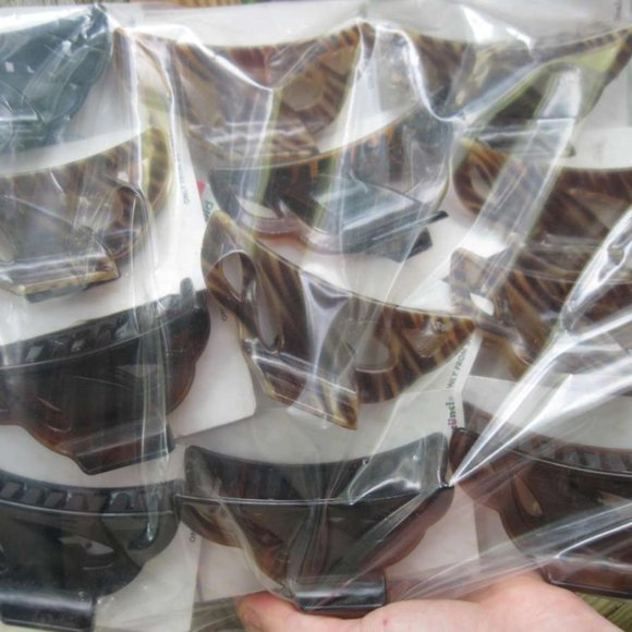 1 Scunci No Slip Grip Hold Sculpted Curved Plastic Open Holes Jaw Claw Hair Clip - Picture 12 of 12